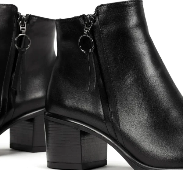 Fluchos LEXI D8606 Black Ankle Boot- Ankle Boots | Heels